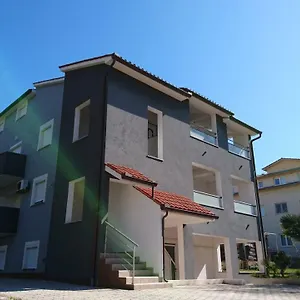 https://apartments-barbic.in-istria.net